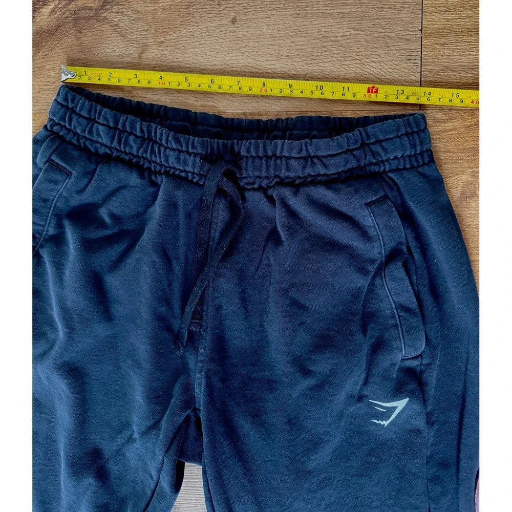 Gymshark Mens Crest Joggers Black Medium Sweatpants Training Gym Activewear
